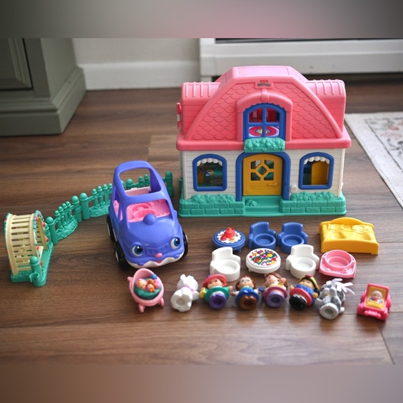 Fisher-Price Other - FisherPrice Little People Sweet Sounds Home Dollhouse + Accessories SOUND WORKS!
